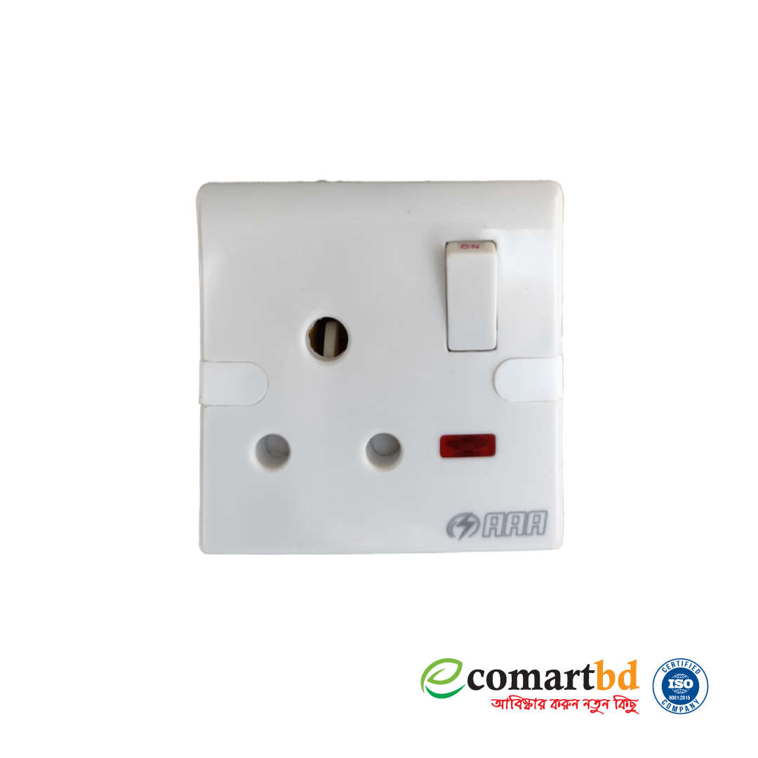 AC 3 Pin Round Socket 16A