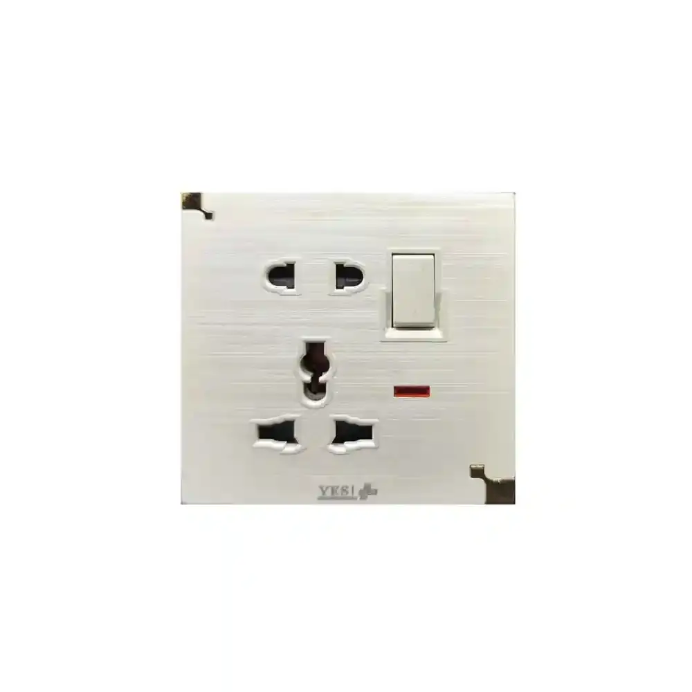 5-pin multi socket with a switch