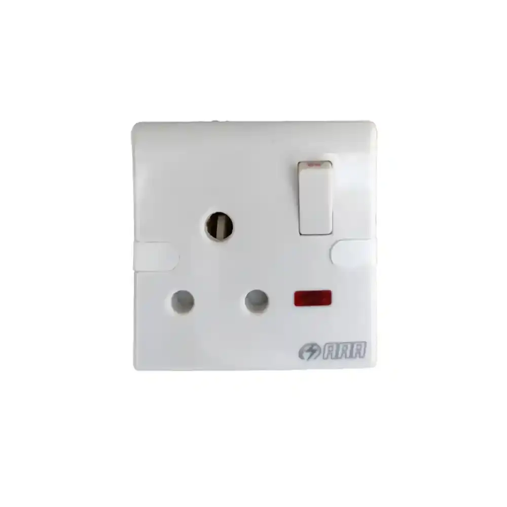 AC 3 Pin Round Socket 16A